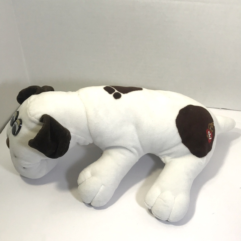 Vintage 80s White w/ Brown Spots Pound Puppy Bulldog/ hound puppy plushie